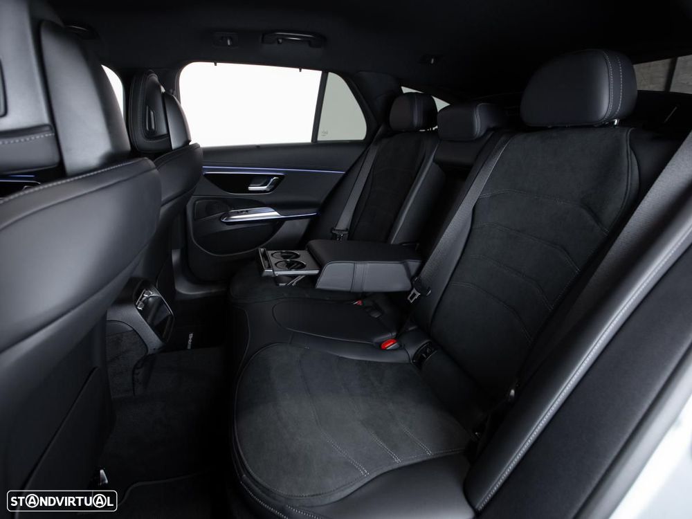 Mercedes-Benz E 300 Standard - 10