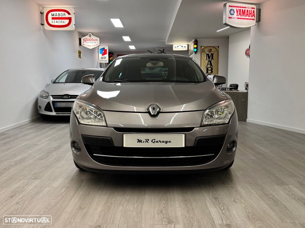 Renault Mégane 1.5 dCi Dynamique S - 7