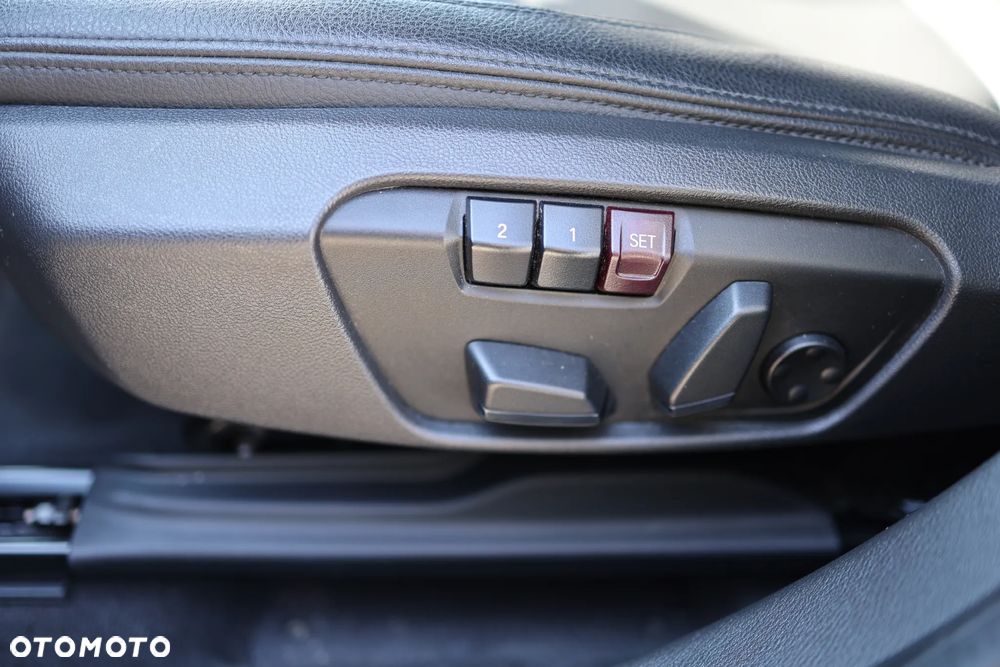 BMW X2 xDrive18d - 10