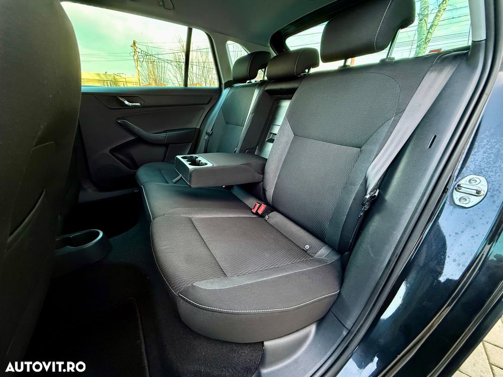 Skoda RAPID Spaceback 1.4 TSI DSG Style+ - 20