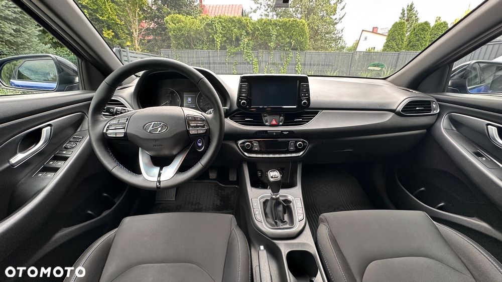 Hyundai i30 1.6 CRDi BlueDrive Premium DCT - 9
