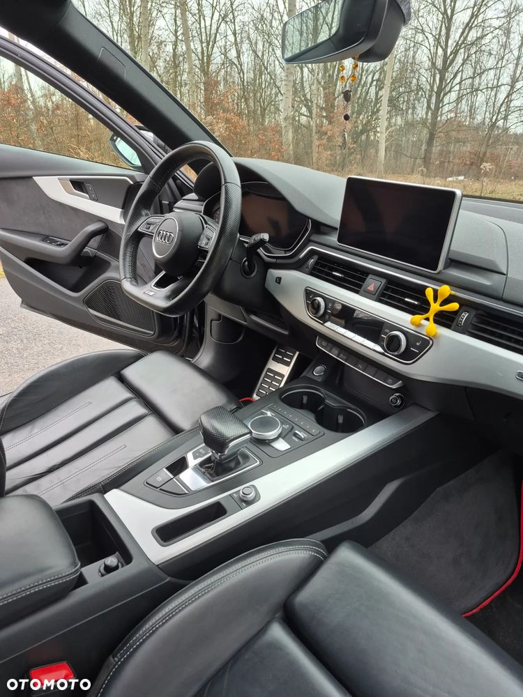 Audi A4 Avant 2.0 TDI S tronic quattro - 12