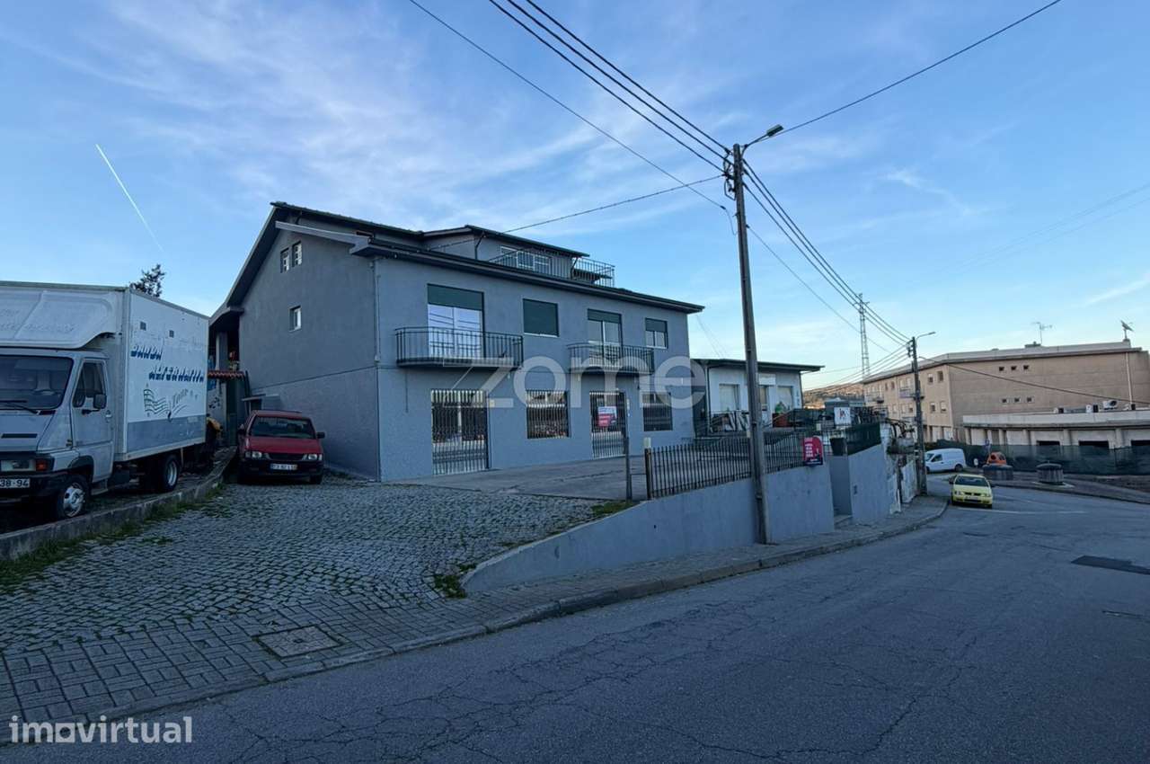 Espaço comercial R/C - Valpedre, Penafiel - Grande imagem: 2/15
