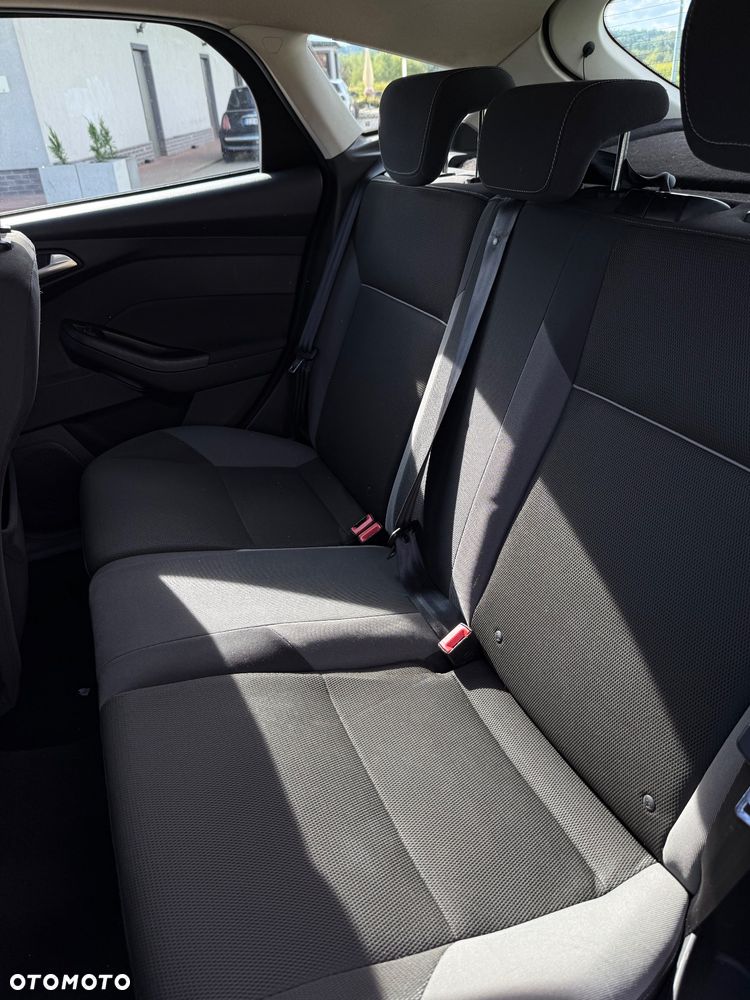 Ford Focus - 22