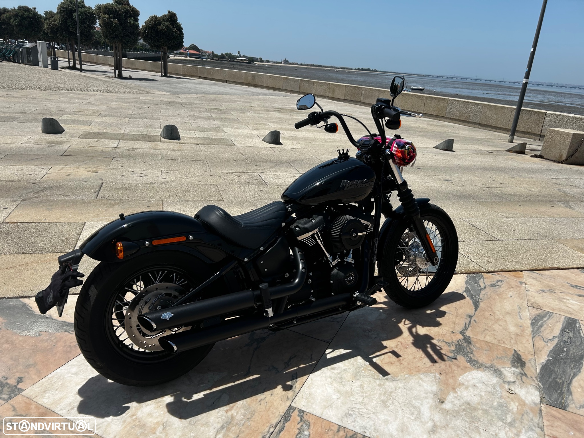 Harley-Davidson Softail Street Bob 2020 - 4