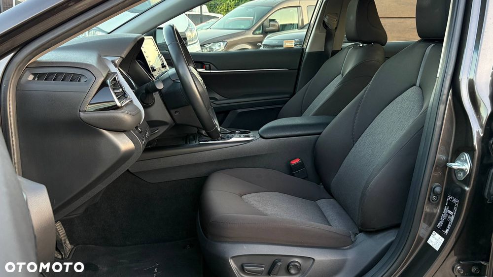 Toyota Camry 2.5 Hybrid Comfort CVT - 15