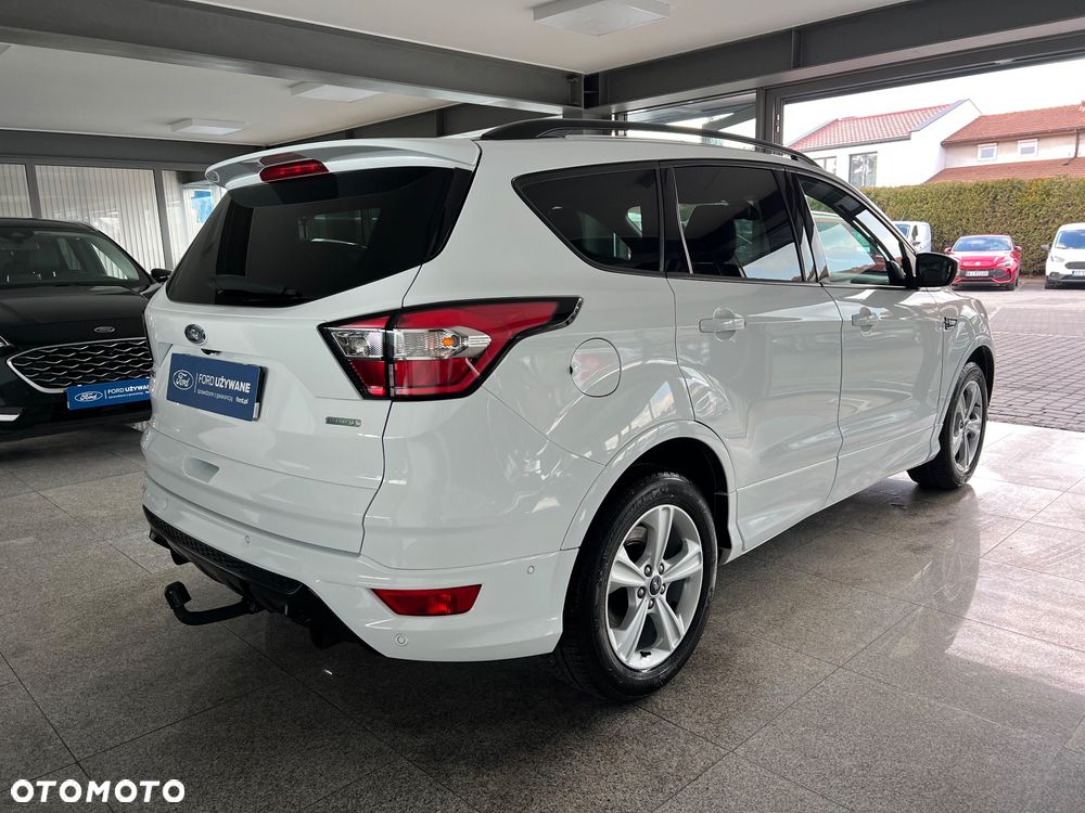 Ford Kuga - 17