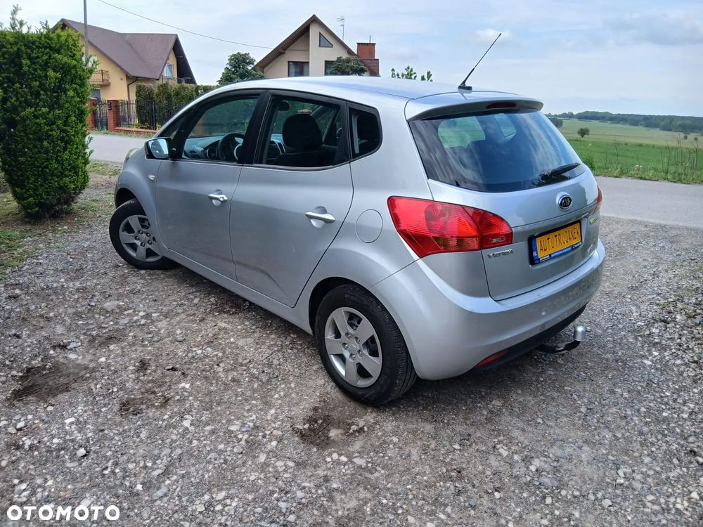 Kia Venga 1.4 CVVT Dream Team Edition - 4