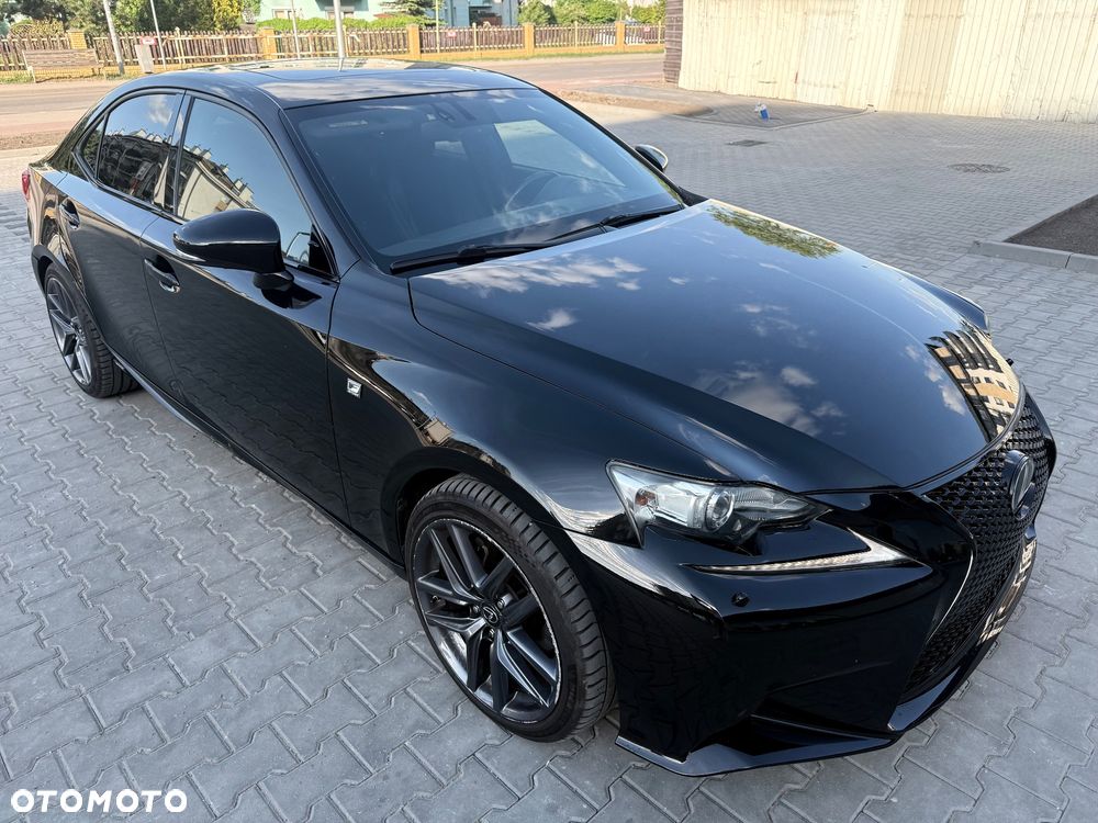 Lexus IS - 8