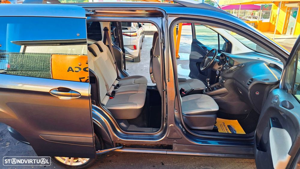 Ford Tourneo Courier 1.0 EcoBoost Titanium - 12