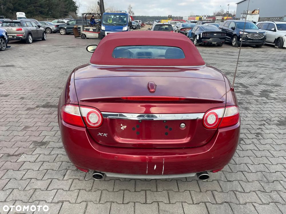 Jaguar XK 4.2 - 10