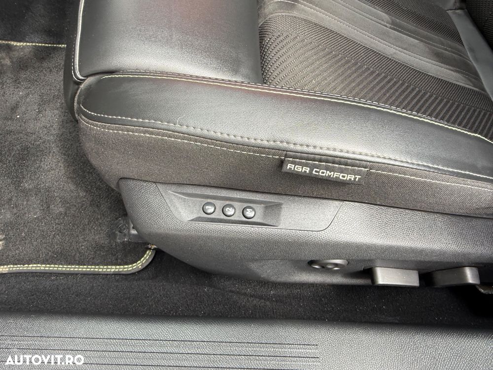 Peugeot 308 225 e-EAT8 GT Pack - 23