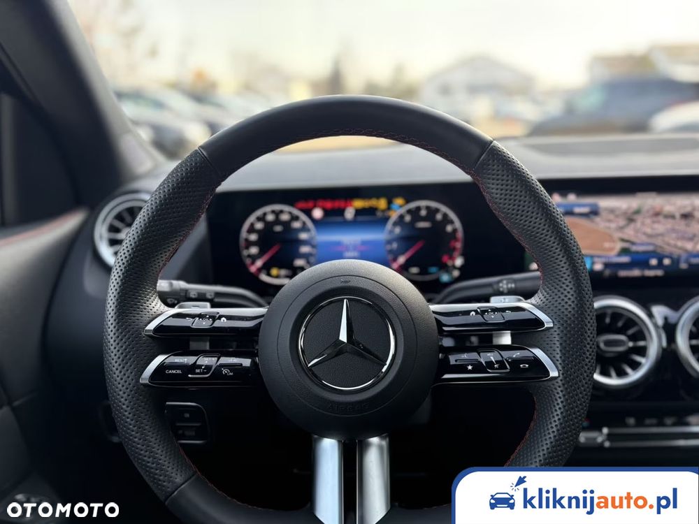 Mercedes-Benz GLA 200 AMG Line - 5