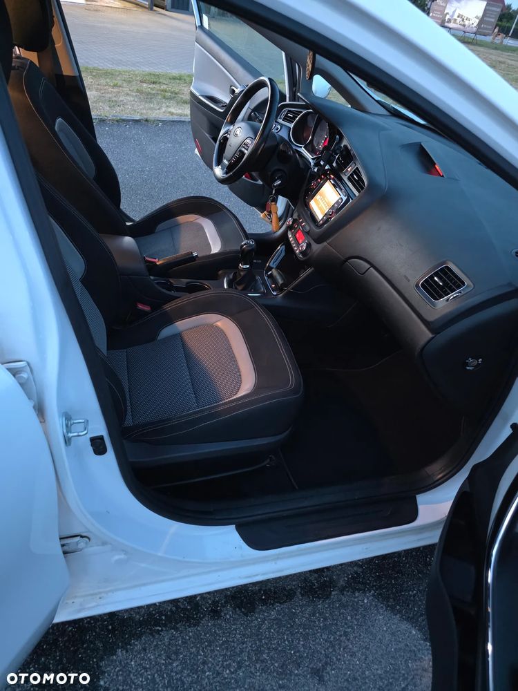Kia Ceed 1.6 GDI L Business Line - 15