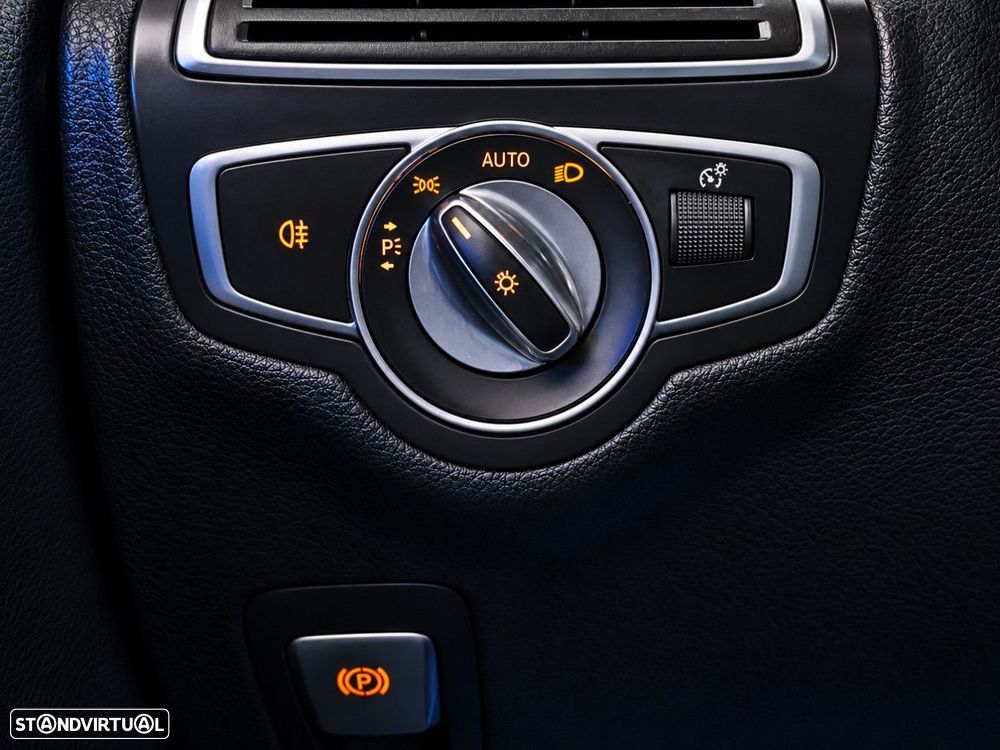 Mercedes-Benz C 300 de AMG Line - 39