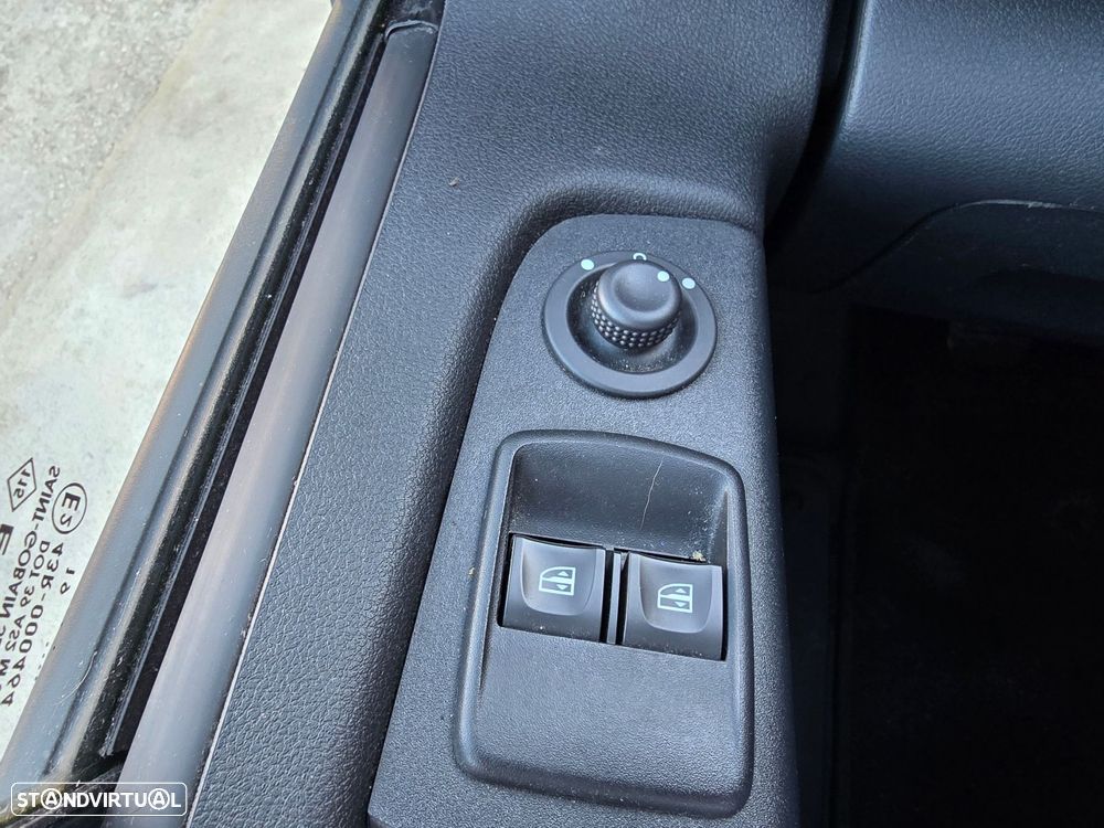 Renault Trafic 1.6 dCi L2H1 1.2T - 13