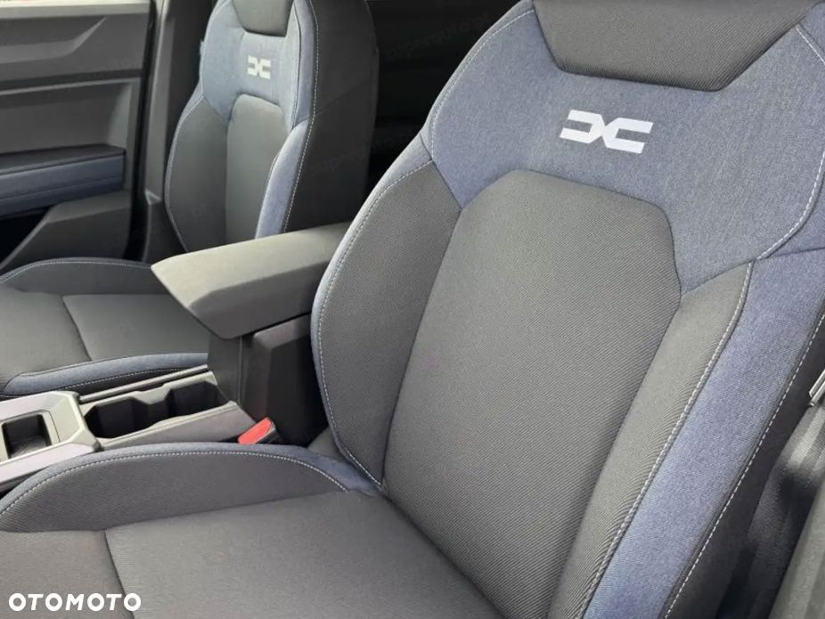 Dacia Duster 1.6 Full Hybrid 140 Journey+ MMT - 5
