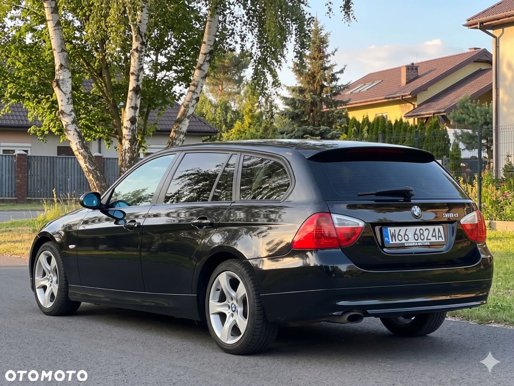 BMW Seria 3 318d - 3