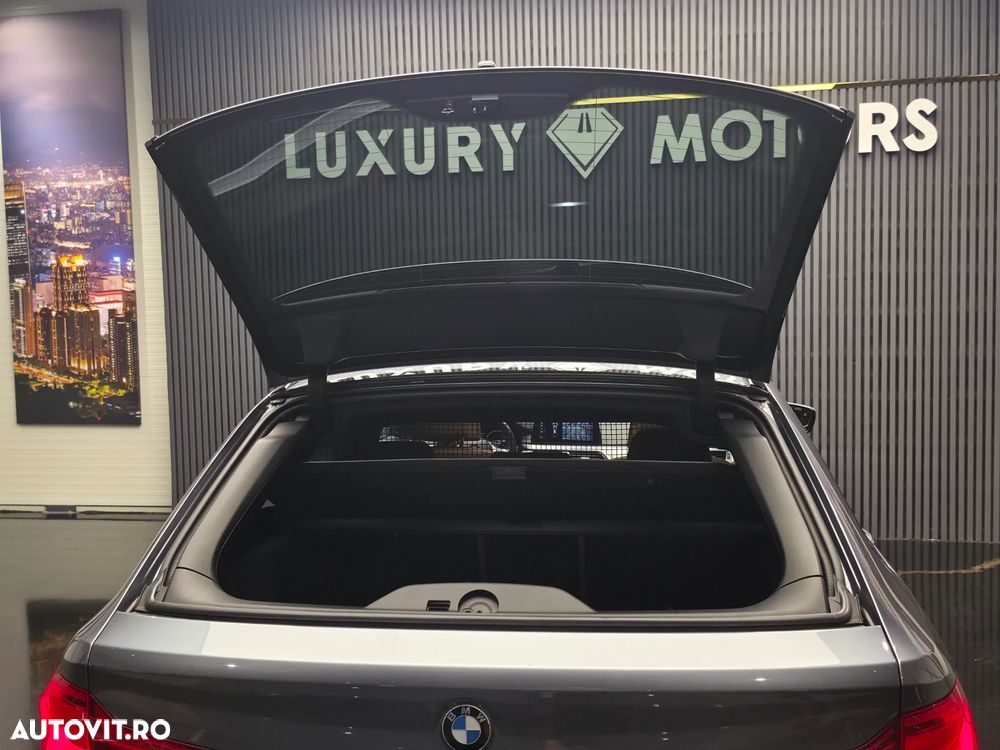 BMW Seria 5 520d Aut. M Sport Edition - 36