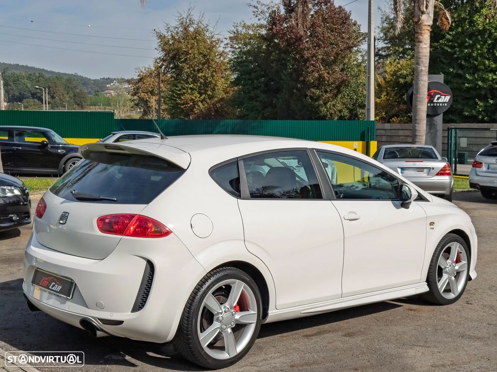 SEAT Leon 2.0 TDI FR DPF - 4