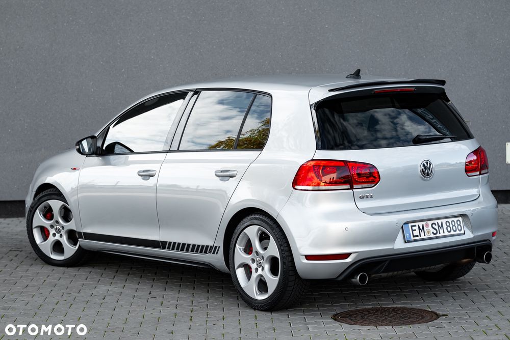 Volkswagen Golf 2.0 GTI - 10