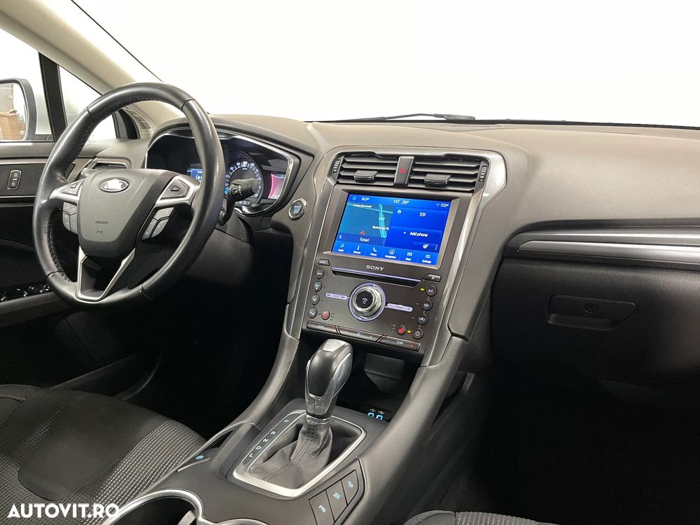 Ford Mondeo 2.0 HEV Titanium - 9
