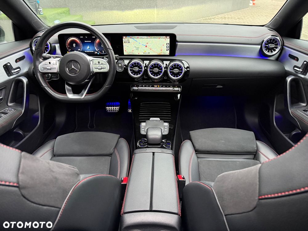 Mercedes-Benz CLA 180 7G-DCT Edition AMG Line - 20