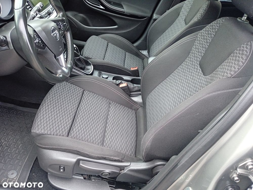 Opel Astra 1.4 T Dynamic - 11