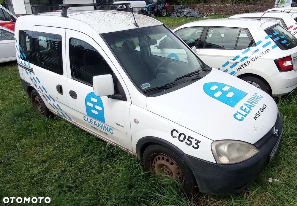 Opel Combo Tour - 1