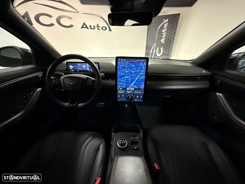 Ford Mustang Mach-E Alargada AWD - 29