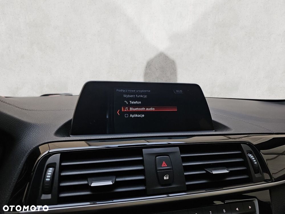 BMW Seria 1 118i GPF Sport Line - 20