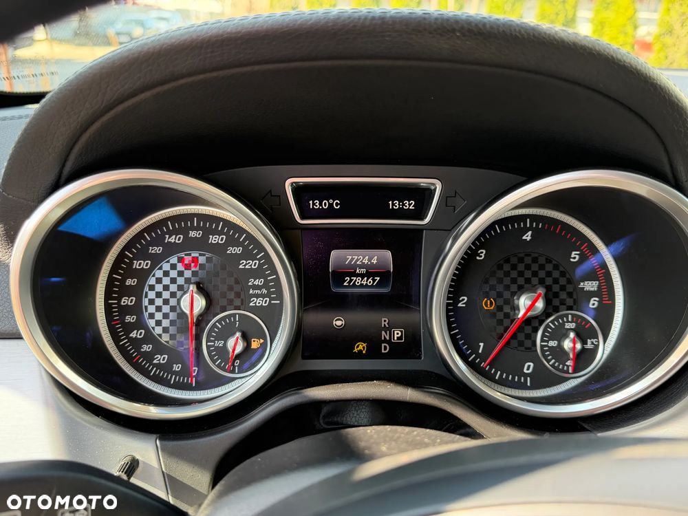 Mercedes-Benz GLS 350 d 4-Matic - 23