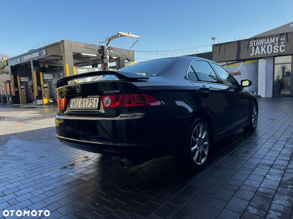 Honda Accord 2.0 Executive - 4