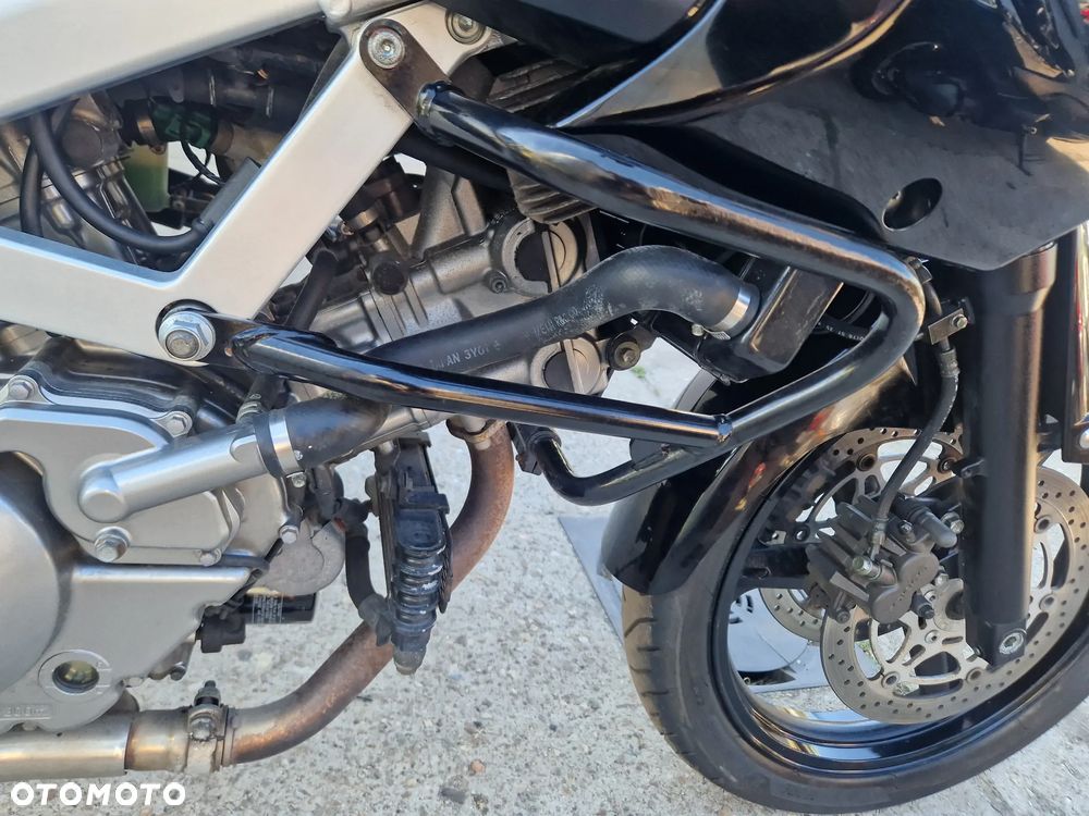 Suzuki V-STROM - 17