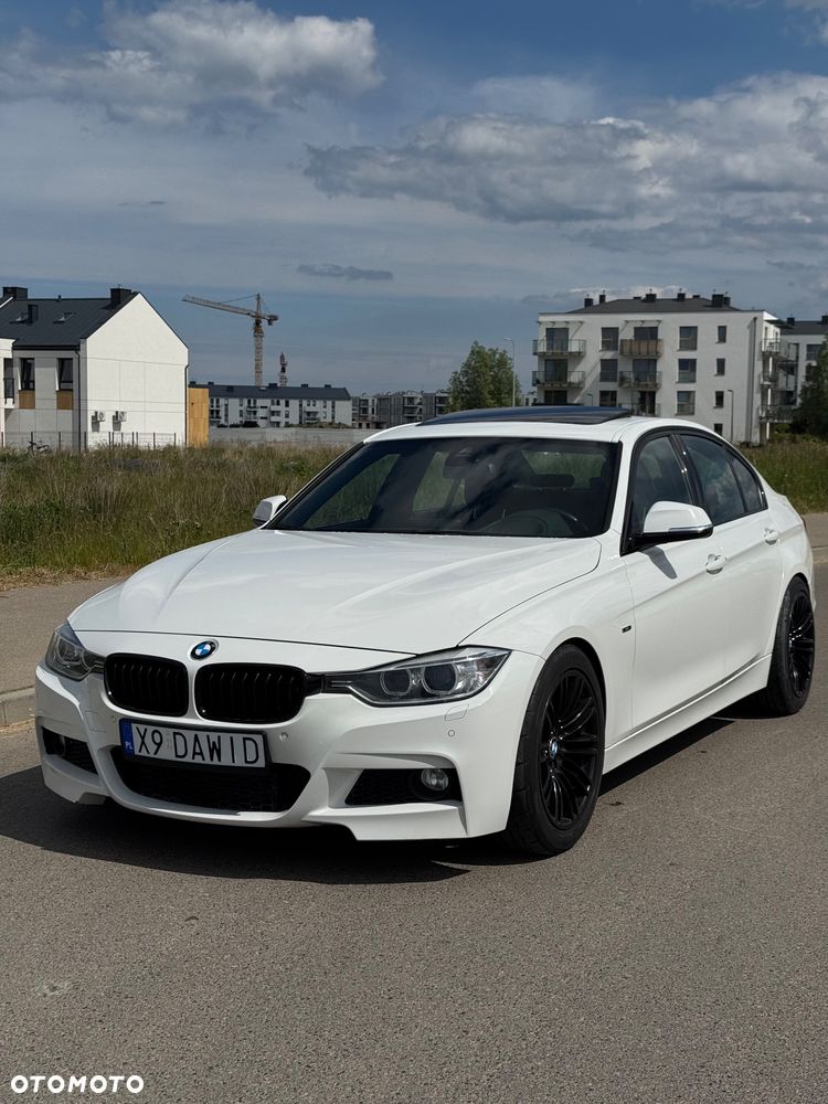 BMW Seria 3 320d DPF Edition Sport - 11