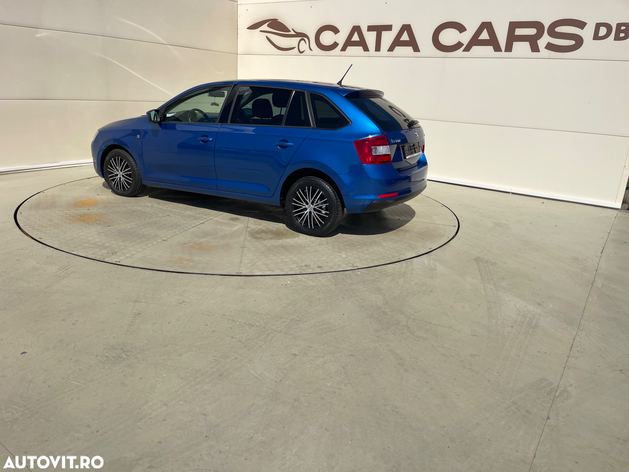 Skoda RAPID 1.6 TDI DSG Ambition - 10