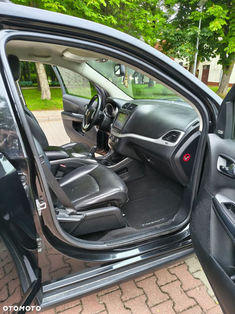 Fiat Freemont 2.0 Multijet 16V DPF Automatik Allrad Lounge - 6