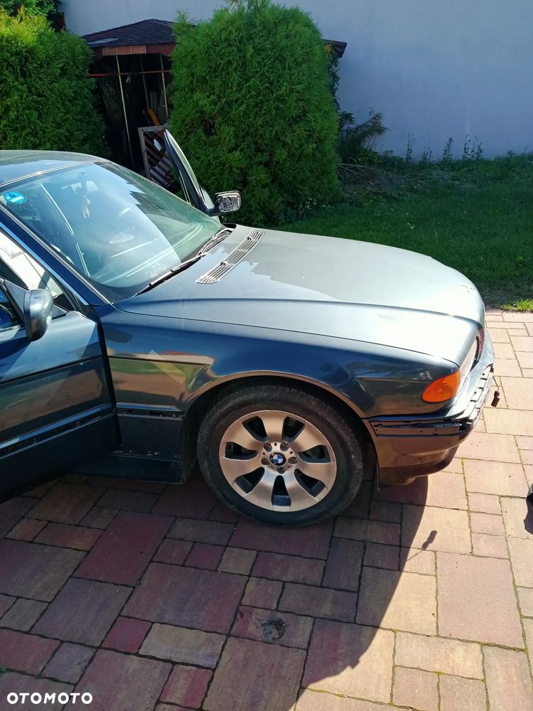 BMW Seria 7 - 15