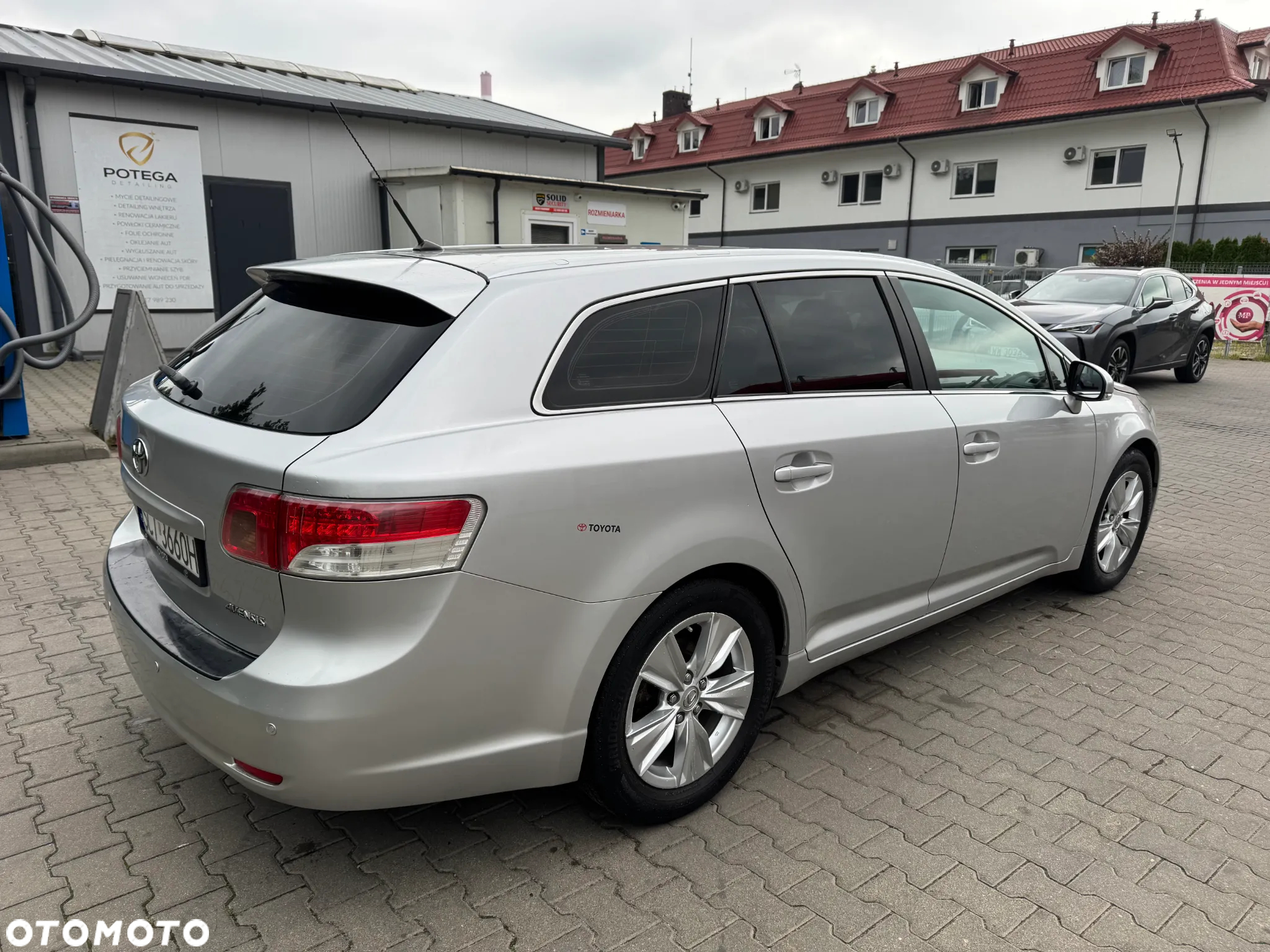 Toyota Avensis 1.8 Luna - 5