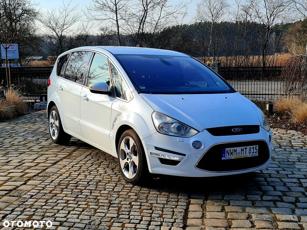 Ford S-Max - 36