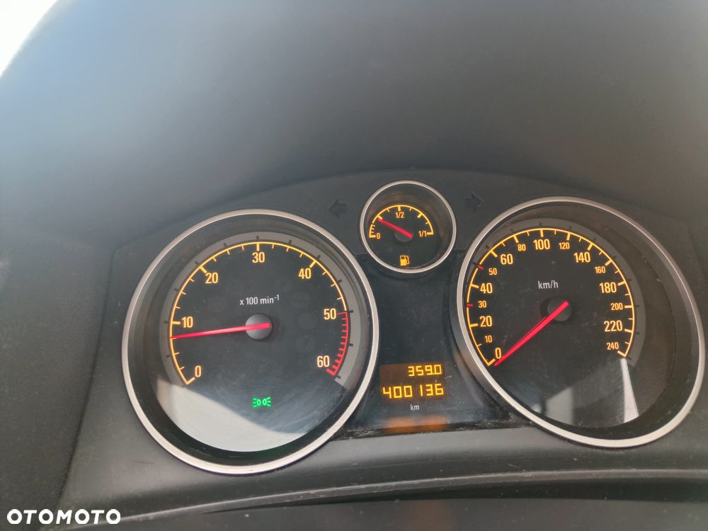 Opel Astra 1.9 CDTI - 6