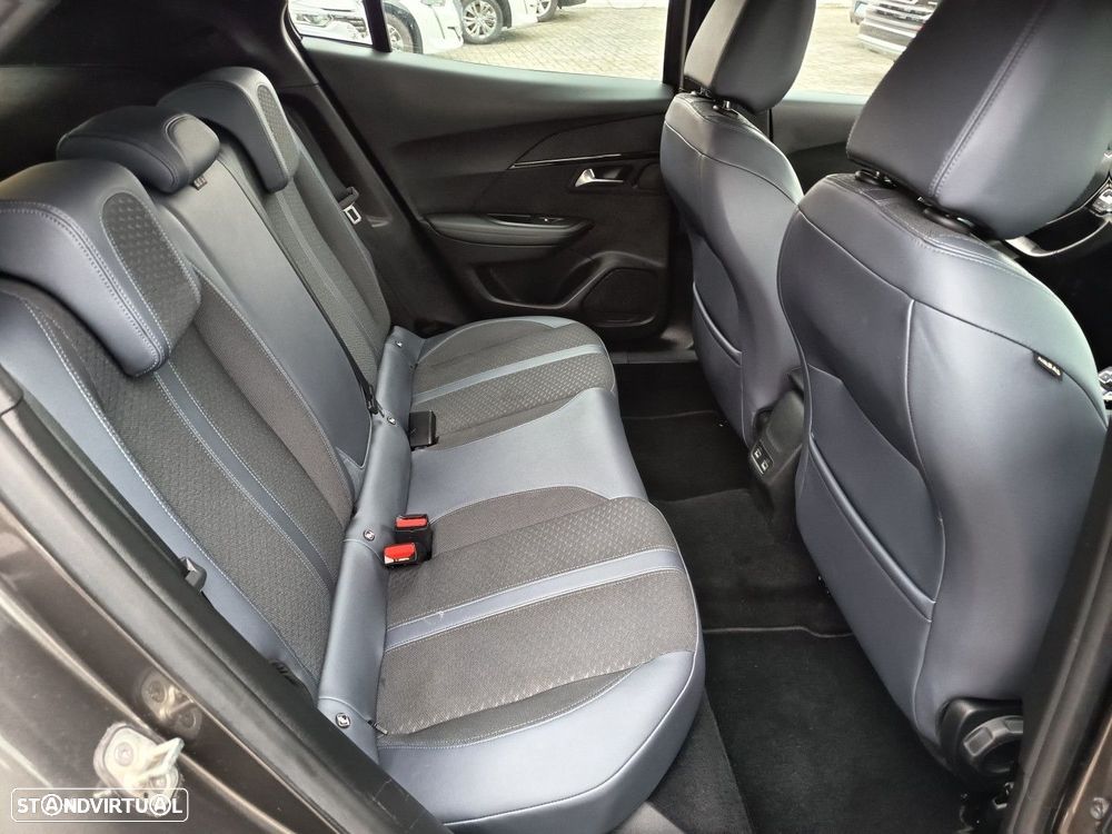 Peugeot 2008 1.2 PureTech Allure Pack EAT8 - 8