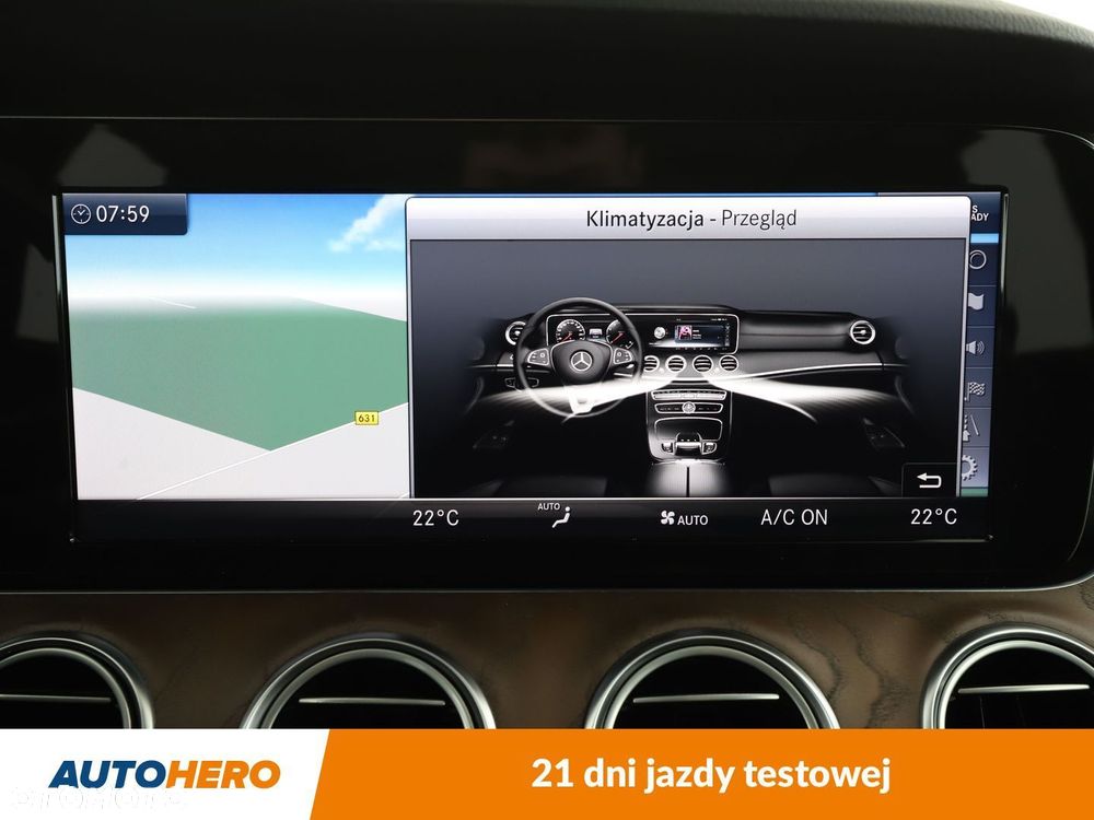 Mercedes-Benz Klasa E 220 d 4-Matic 9G-TRONIC - 23