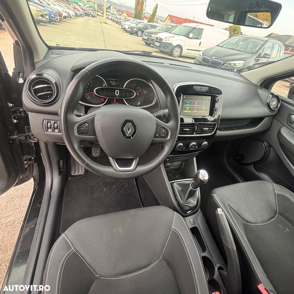 Renault Clio - 5