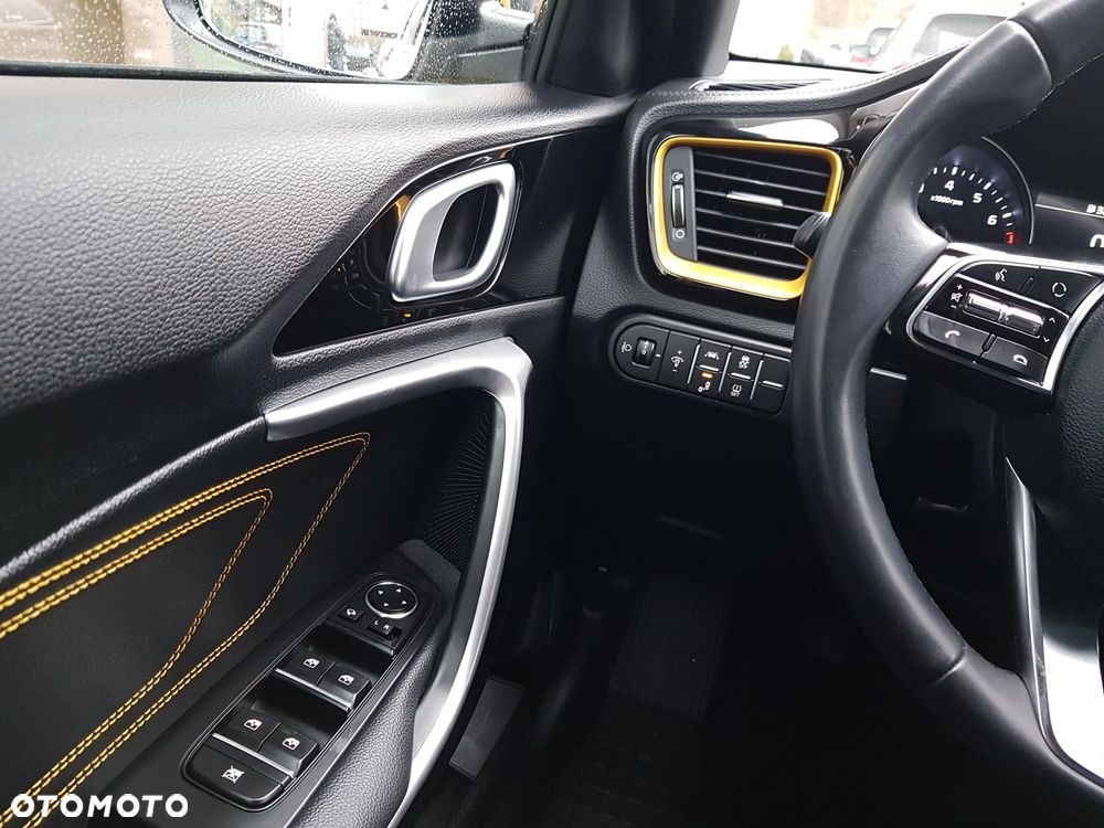 Kia XCeed 1.5 T-GDI L - 21