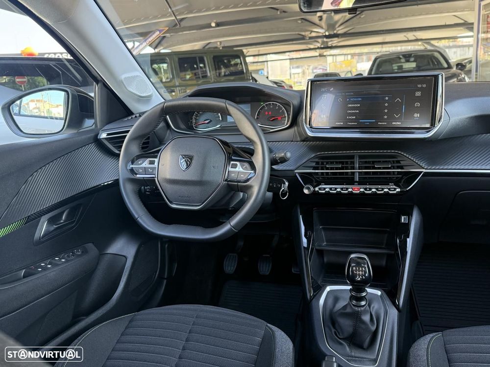Peugeot 208 1.2 PureTech Active - 36