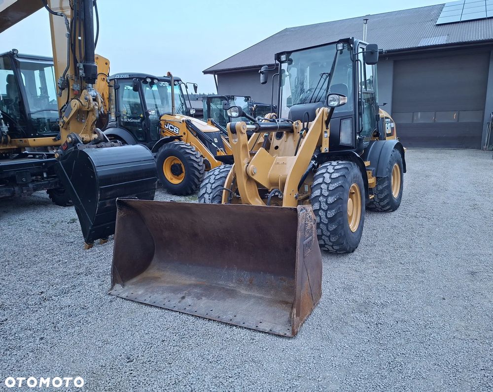 Caterpillar CAT 908 M - 26