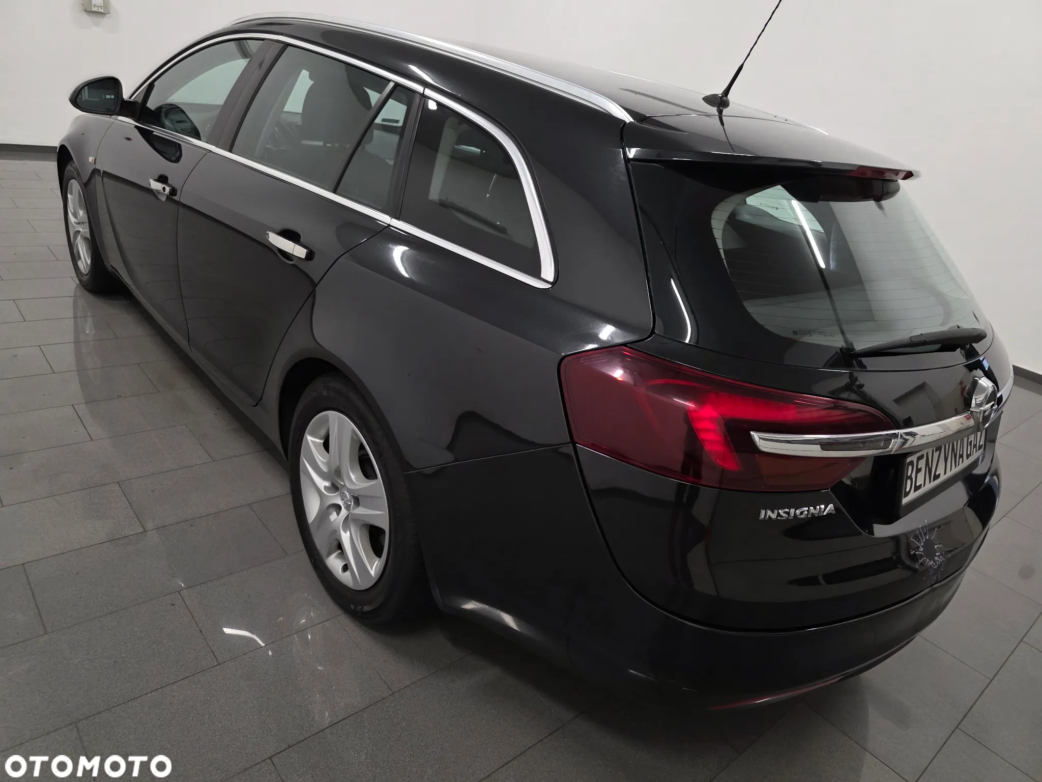 Opel Insignia 1.6 Turbo Sports Tourer - 5