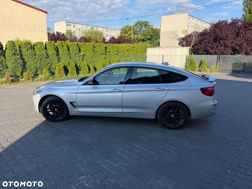 BMW Seria 3 320i - 6