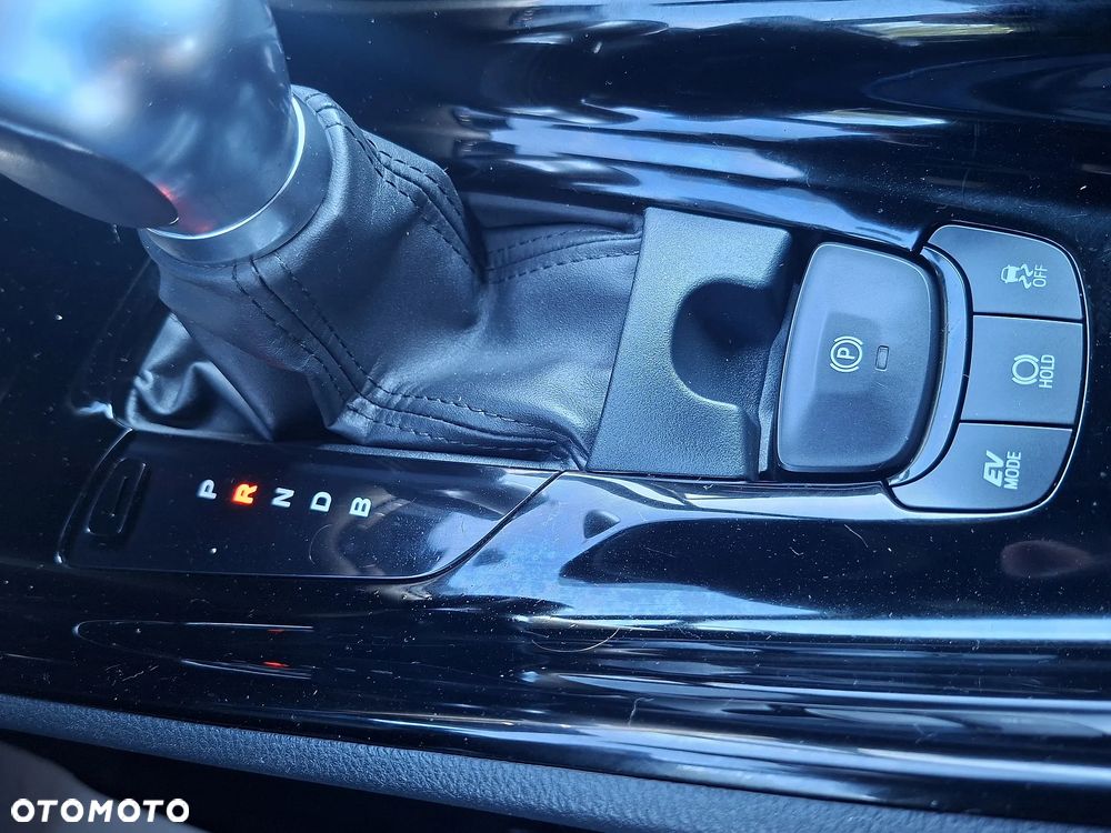Toyota C-HR - 28